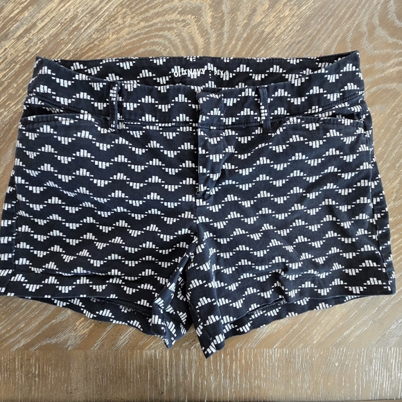 Old Navy Chino Shorts Women’s Size 2 Regular – Navy Blue Cotton Blend - Picture 1 of 7